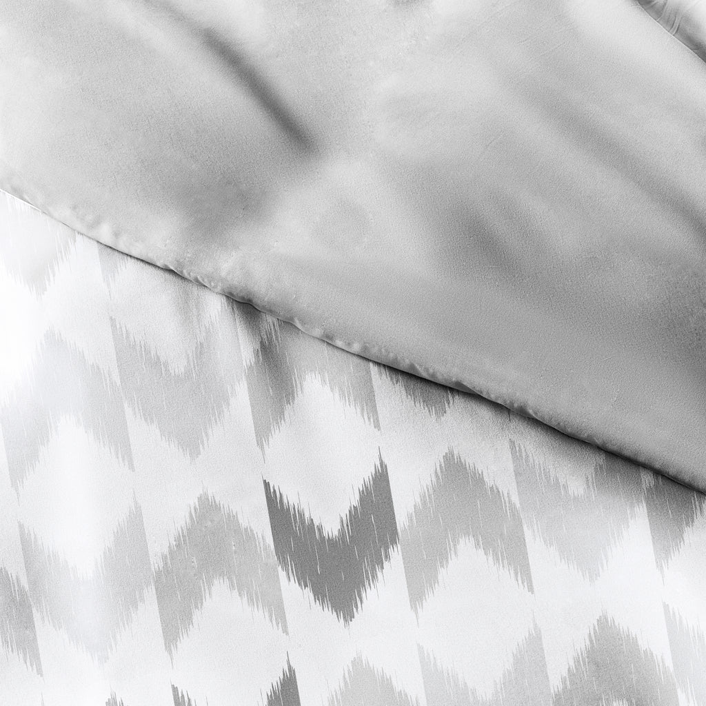 Chevron Sleep Pattern 3-Piece Reversible Duvet Cover Set