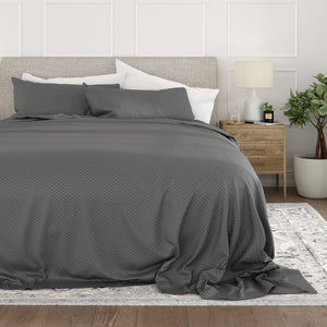 Checkered Embossed 4-Piece Sheet Set